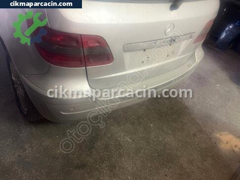 Mercedes-Benz B Serisi Arka Tampon çıkma parça