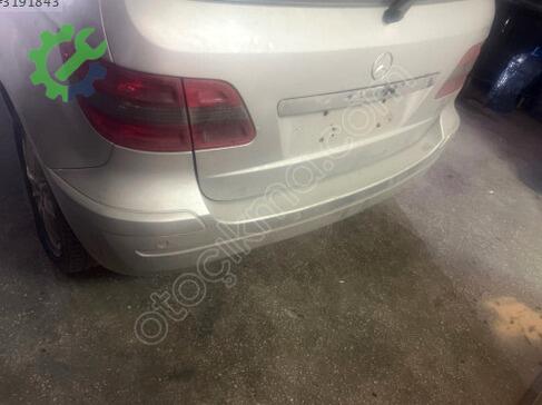 Mercedes-Benz B Serisi Arka Tampon çıkma parça