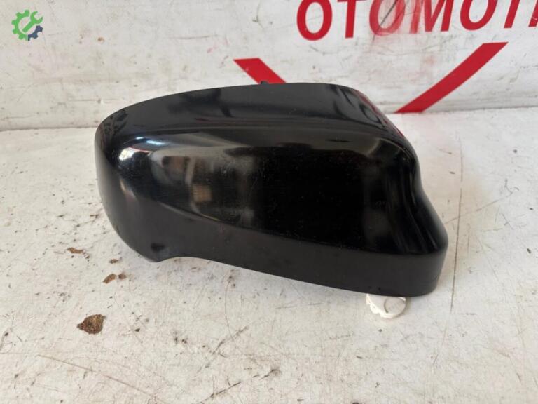 Ford Courier Ayna Kapağı çıkma parça
