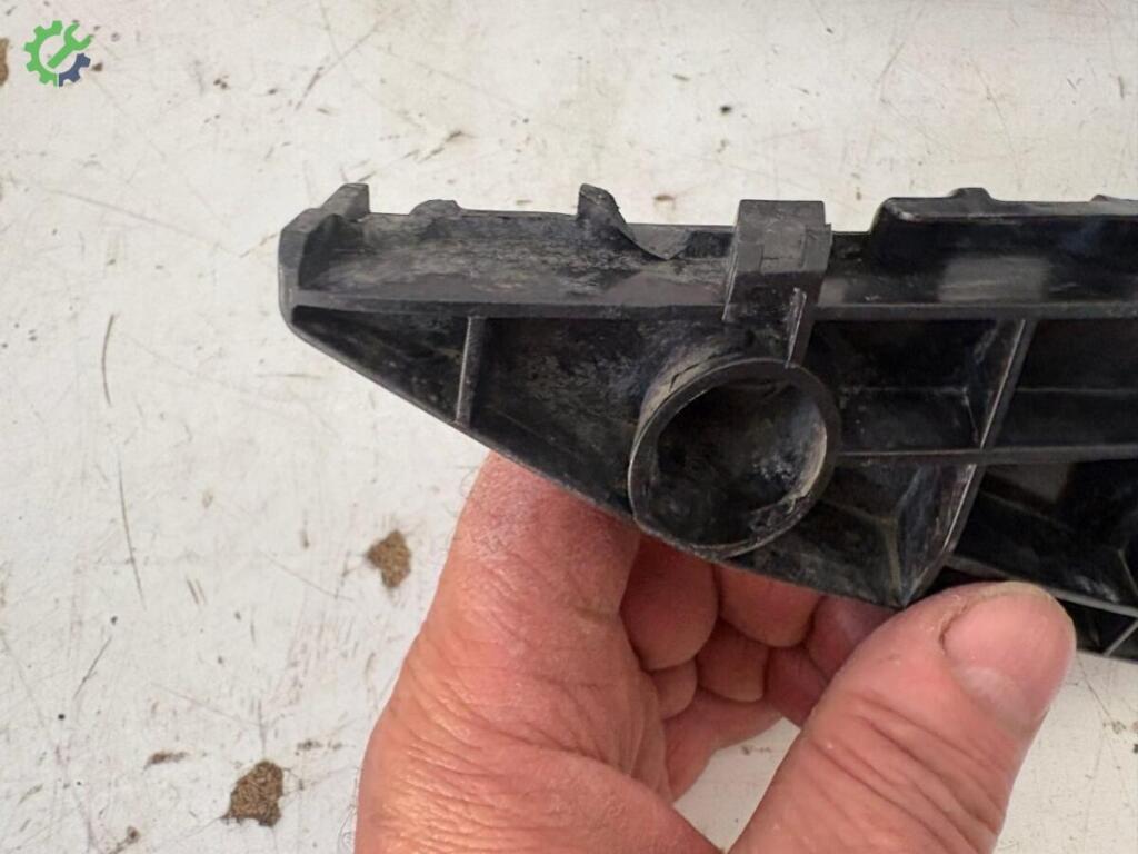 Toyota Avensis Ön Tampon çıkma parça