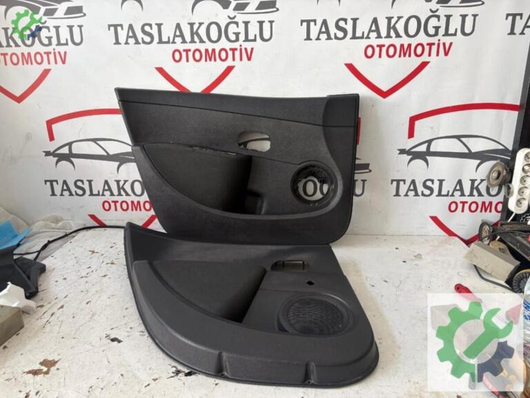 Renault Clio Kapı Döşemesi çıkma parça