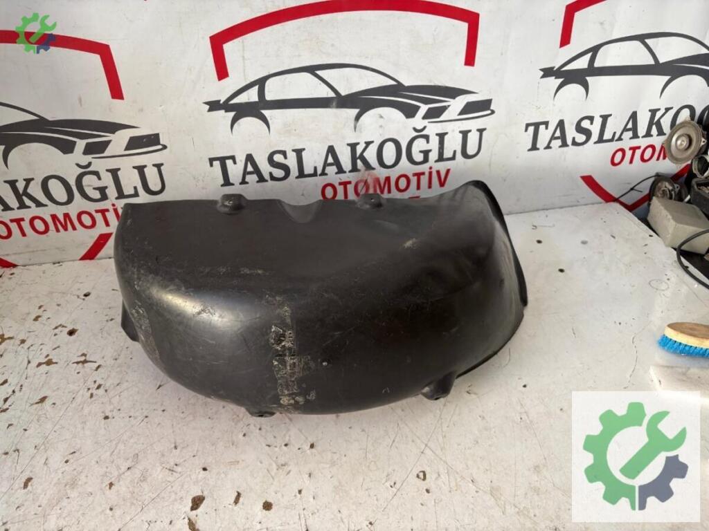 Volkswagen Caddy Davlumbaz çıkma parça