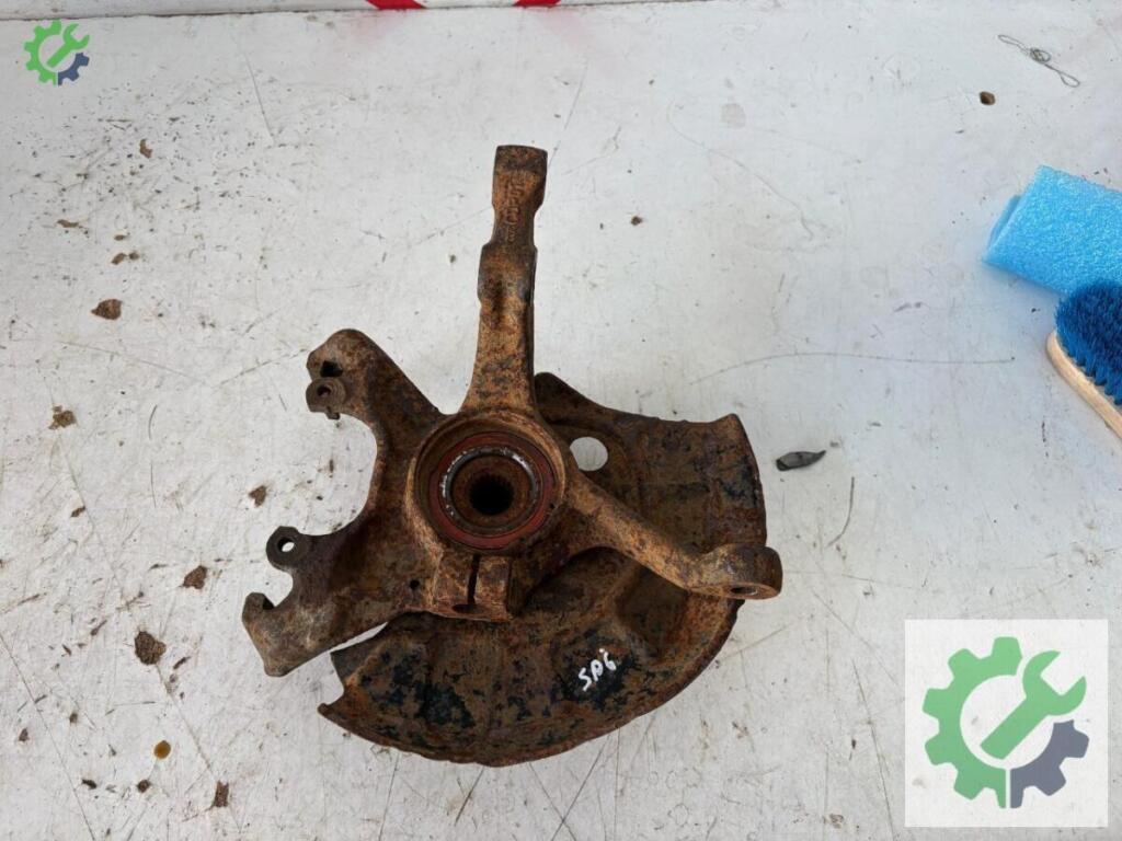 Volkswagen Passat Sağ Taşıyıcı çıkma parça