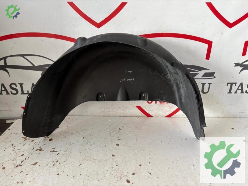 Volkswagen Caddy Davlumbaz çıkma parça