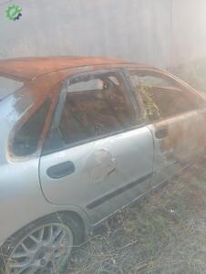 S40 sağ arka kapı