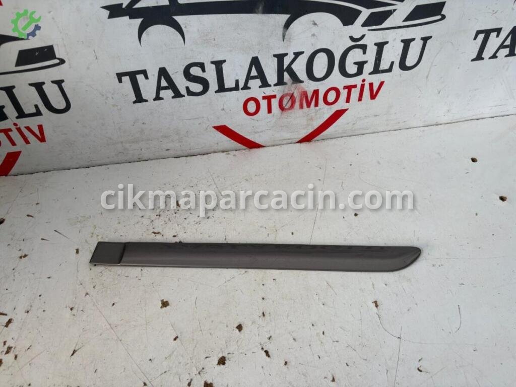 Toyota Auris Kapı Bandı & Çıtası çıkma parça
