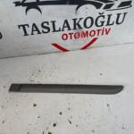 TOYOTA AURİS SOL ARKA KAPI BANDI ÇITASI