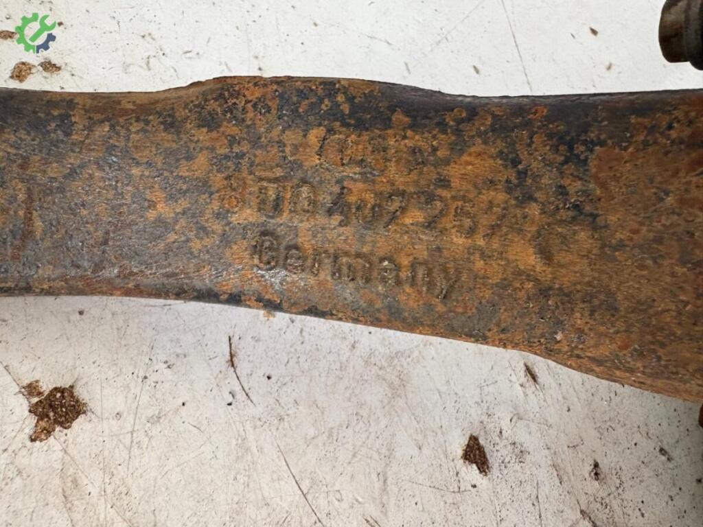 Audi A4 Sol Ön Taşıyıcı çıkma parça