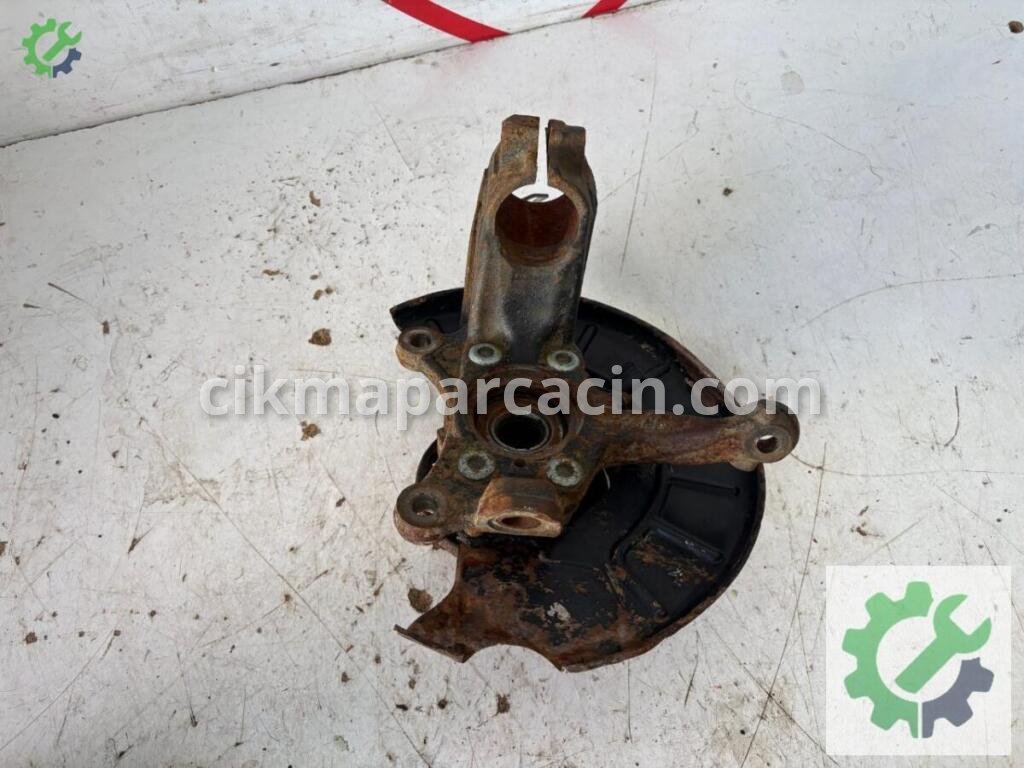 Volkswagen Caddy Sağ Taşıyıcı çıkma parça
