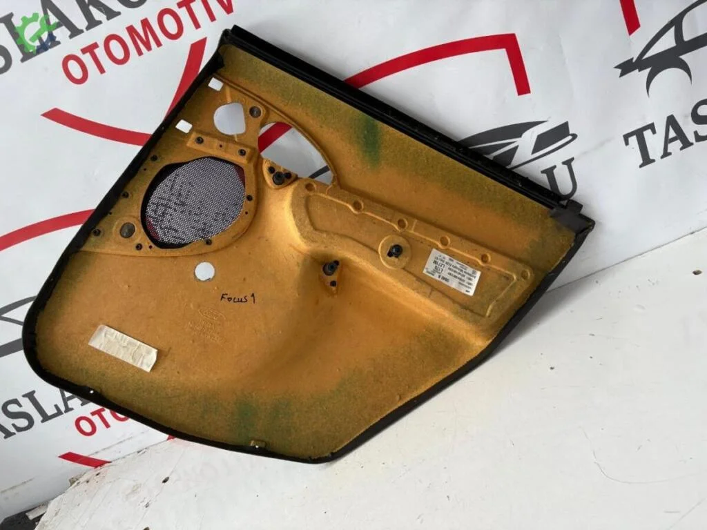 Ford Focus Sol Arka Kapı çıkma parça