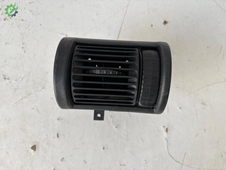 Opel Combo Kalorifer Izgarası çıkma parça