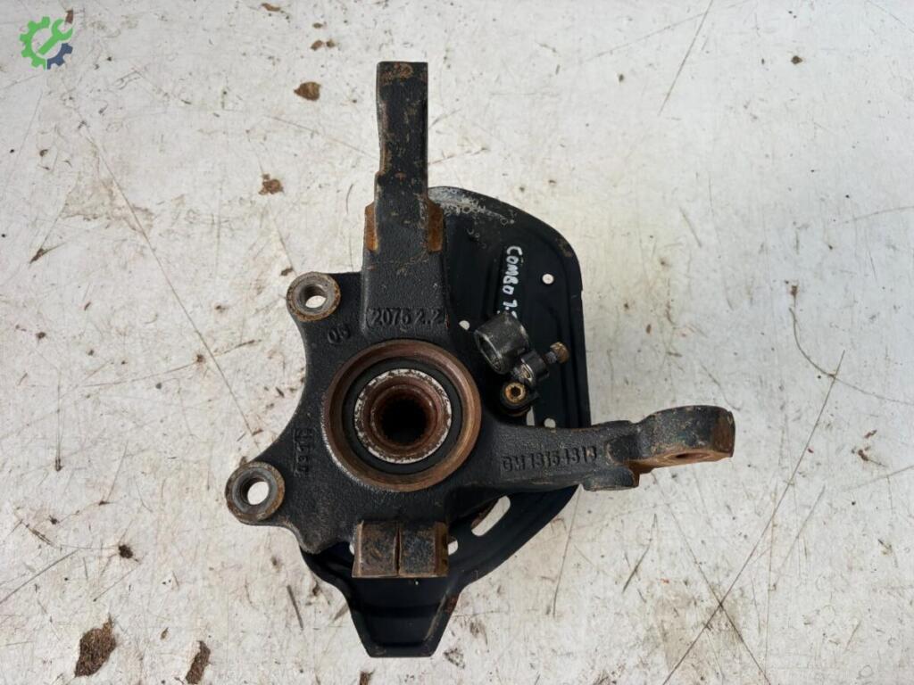 Opel Combo Sağ Ön Taşıyıcı çıkma parça