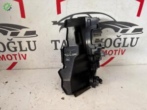 TOYOTA HİLUX SOL FAN PANEL BAKALİTİ