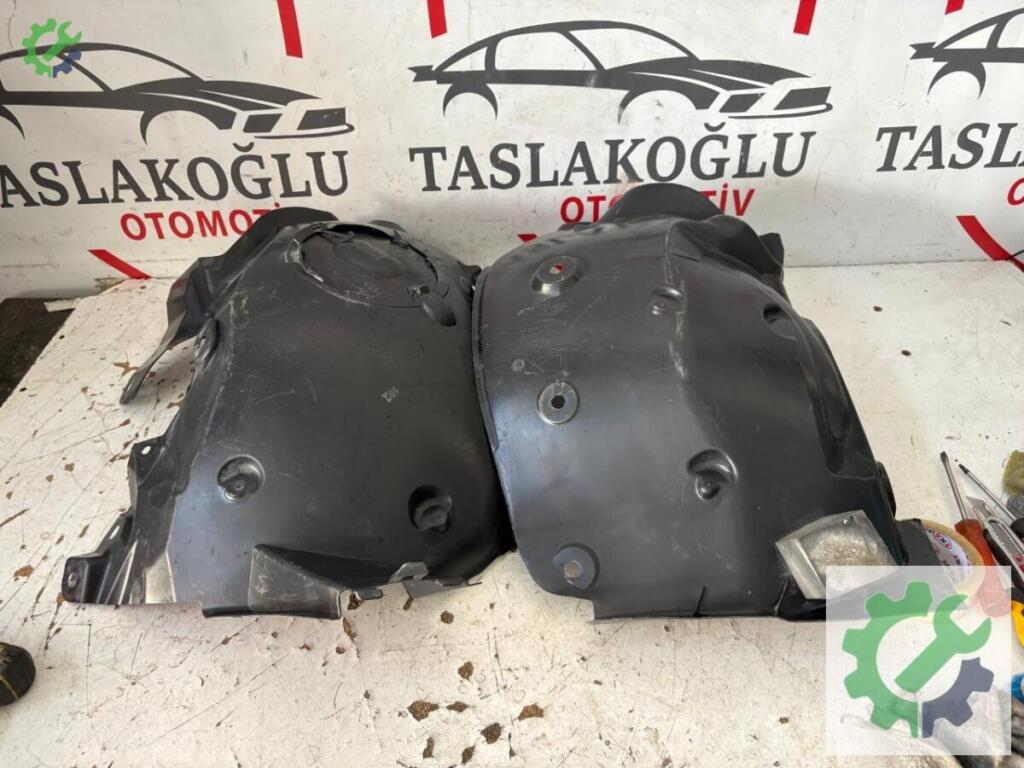 Renault Kangoo Ön Davlumbaz çıkma parça