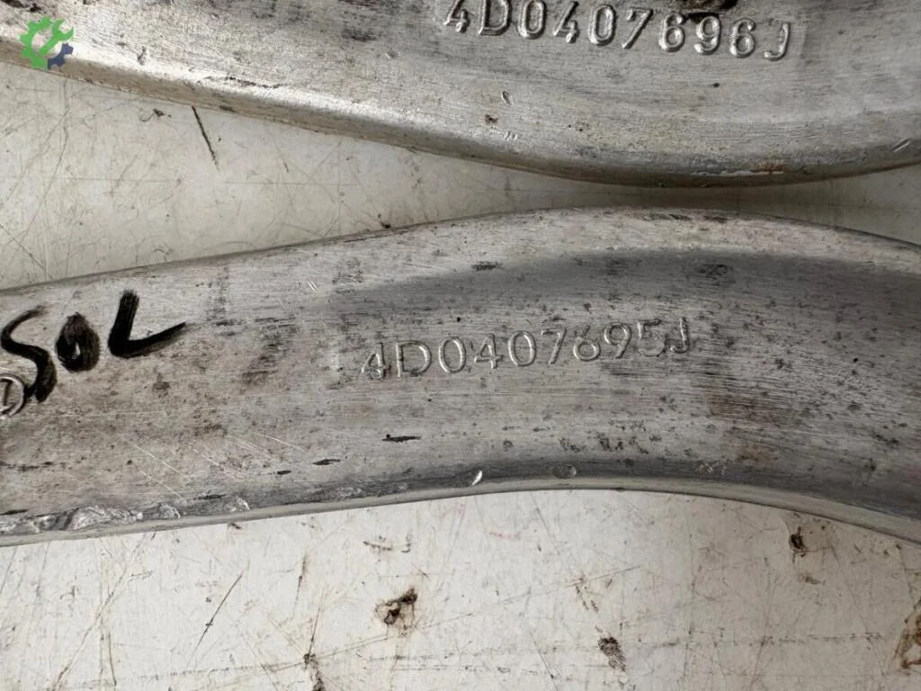Audi A4 Salıncak çıkma parça