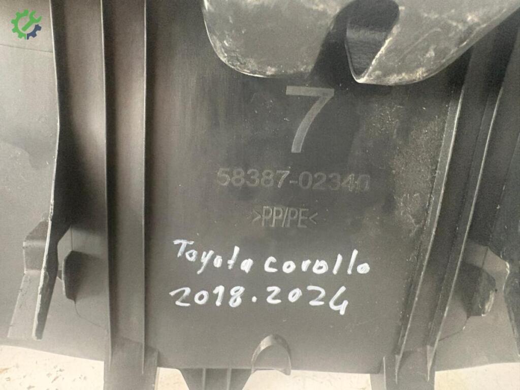 Toyota Corolla Eşik Bakaliti çıkma parça