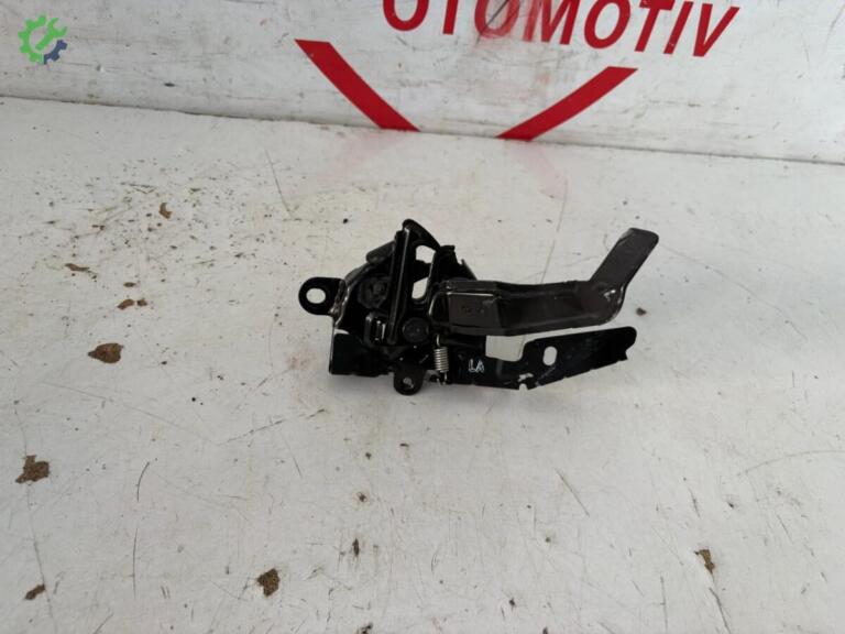 Toyota Corolla Kaput Kilidi çıkma parça