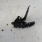 TOYOTA COROLLA ÖN KAPUT KİLİDİ