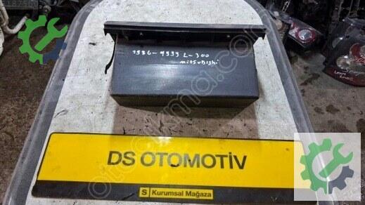 Mitsubishi L300 Torpido Kapağı 1986-1999 çıkma parça