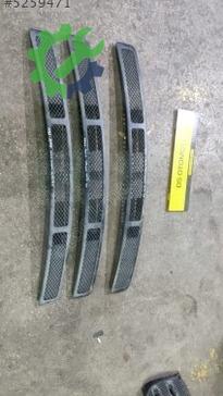 Volkswagen LT Ön Cam Izgarası 1998-2006 çıkma parça