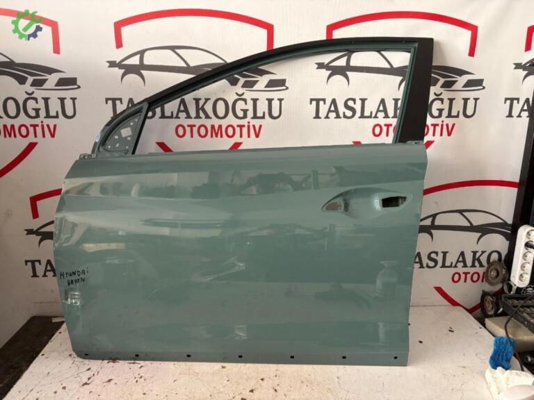 Hyundai Bayon Sol Ön Kapı çıkma parça