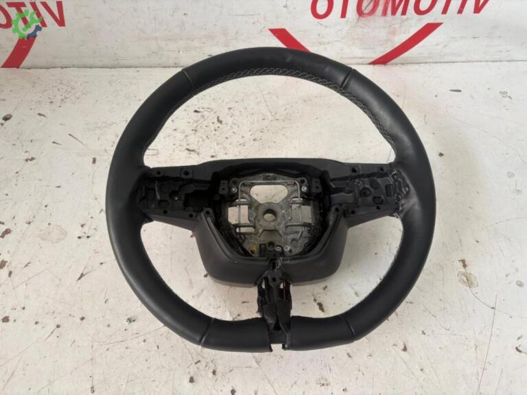 Opel Astra Direksiyon Simidi çıkma parça
