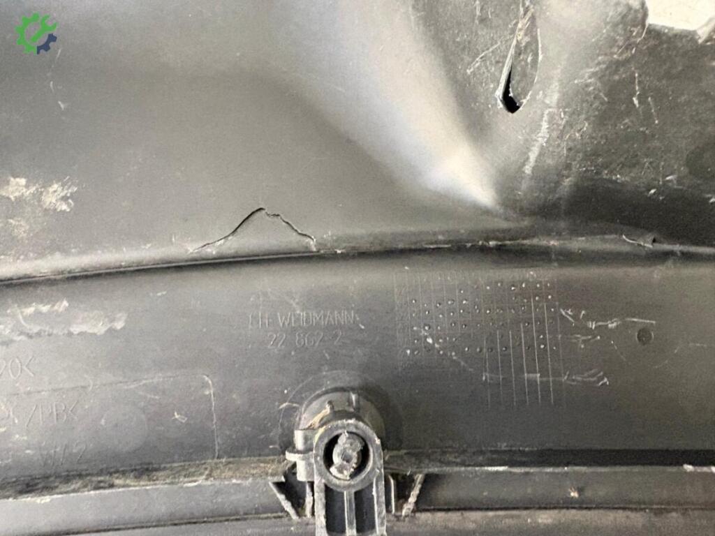 Audi A4 Ön Cam Izgarası çıkma parça