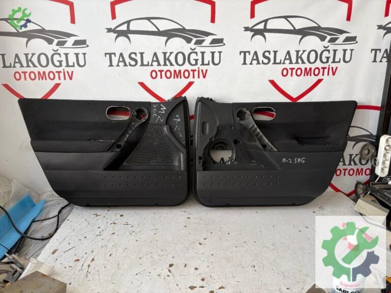 Renault Megane Kapı Döşemesi çıkma parça