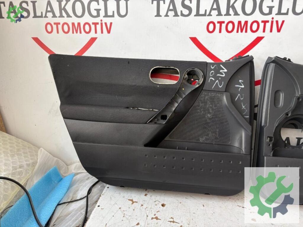 Renault Megane Kapı Döşemesi çıkma parça