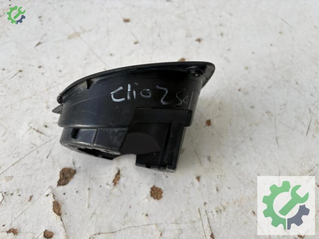 Renault Clio Sis Farı Çerçevesi çıkma parça