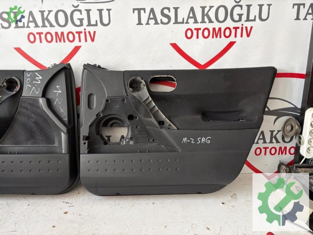 Renault Megane Kapı Döşemesi çıkma parça
