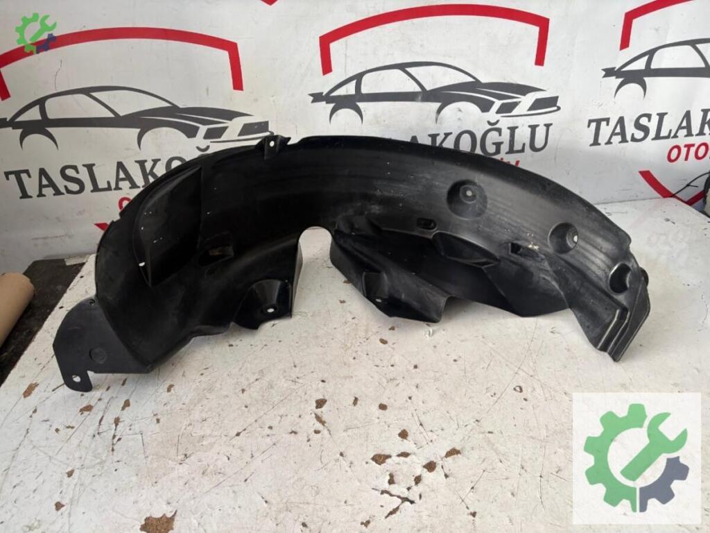Renault Clio Davlumbaz çıkma parça