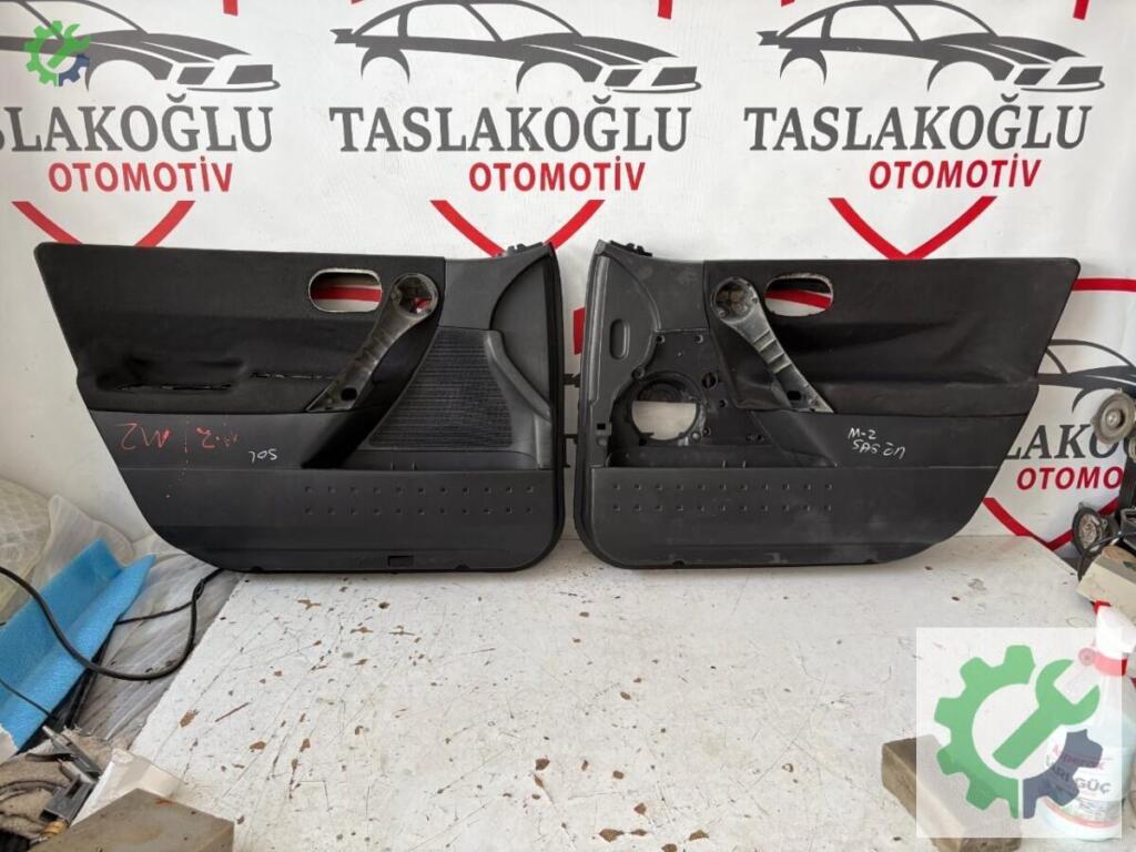 Renault Megane Kapı Döşemesi çıkma parça