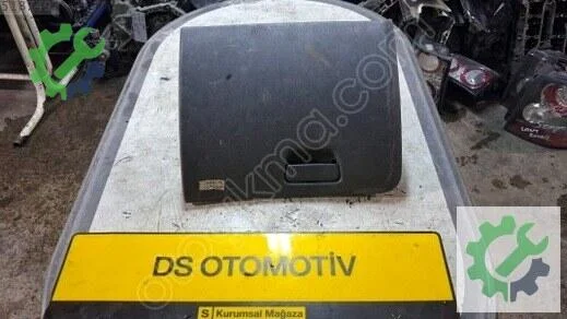 Mitsubishi Carisma Torpido Kapağı 2000-2006 çıkma parça