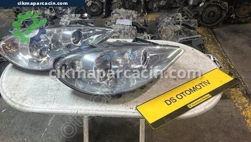 Peugeot 807 Sağ Ön Far çıkma parça