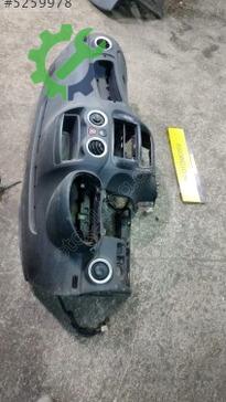 Citroen C3 Torpido 2003-2007 çıkma parça
