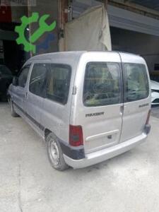 2003 PEUGEOT PARTNER BAGAJ PLASTİĞİ ARAÇTAN SÖKME