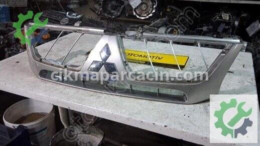 Mitsubishi L200 Ön Panjur 2004-2007 çıkma parça