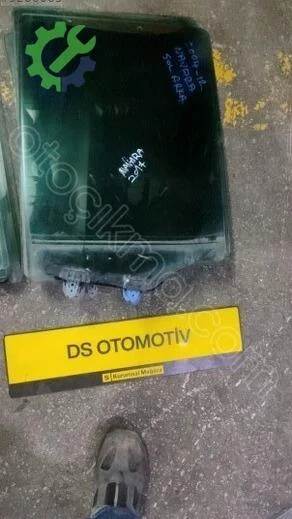 Nissan Navara Sol Arka Kapı Camı 2004-2010 çıkma parça