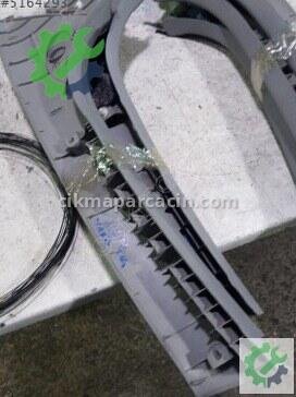 Toyota Yaris Ön Cam 2006-2009 çıkma parça