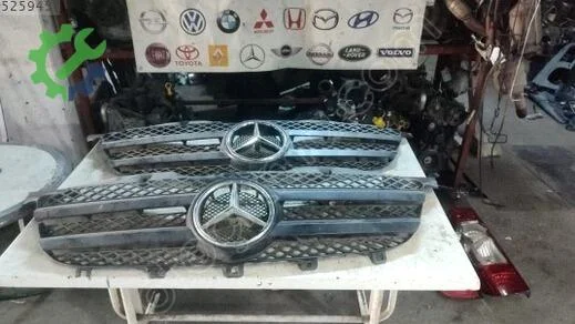 Mercedes-Benz Sprinter Ön Panjur 2008-2013 çıkma parça