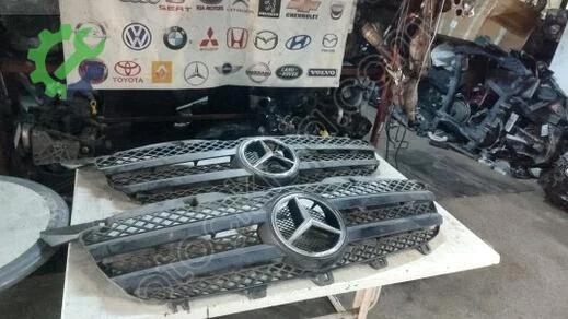 Mercedes-Benz Sprinter Ön Panjur 2008-2013 çıkma parça