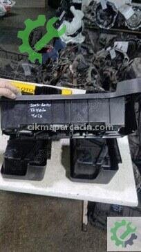 Toyota Yaris Bagaj Plastiği 2009-2011 çıkma parça