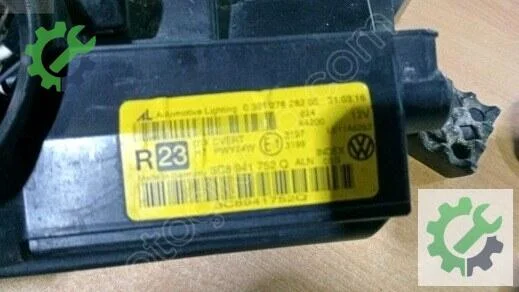 Volkswagen Passat Sağ Ön Far 2011-2015 çıkma parça