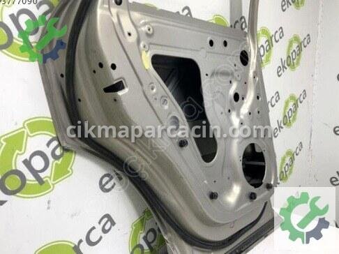 Audi Q3 Sol Arka Kapı 8U0833051 çıkma parça