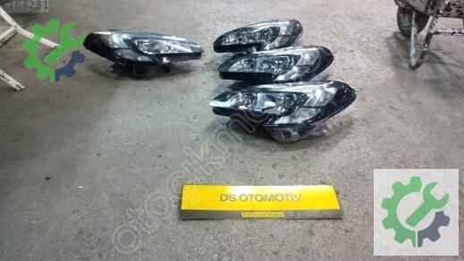 Opel Corsa Far 2014-2018 çıkma parça