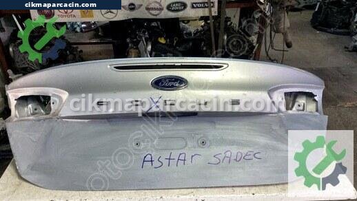 Ford Focus Bagaj Kapağı çıkma parça