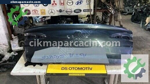 Renault Taliant Bagaj Kapağı çıkma parça