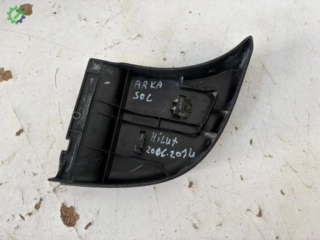 Toyota Hilux Arka Tampon çıkma parça