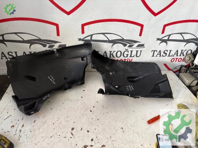 Renault Clio Ön Davlumbaz çıkma parça